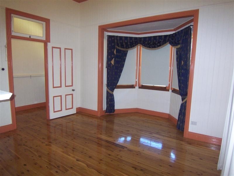11 Potter Street, South Toowoomba QLD 4350