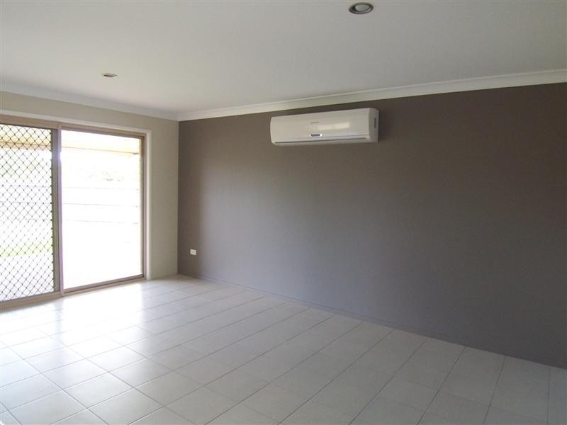 2 Bunkers Hill School Road, Westbrook QLD 4350