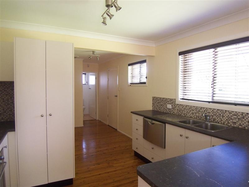 79 Knockator Court, Centenary Heights QLD 4350