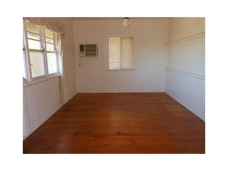 19a Hillside Street, Newtown QLD 4350