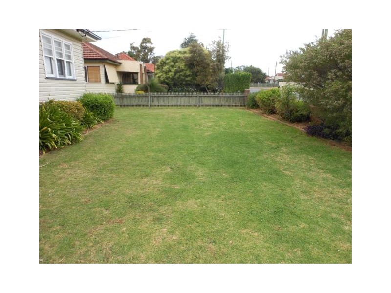174 Holberton Street, Newtown QLD 4350