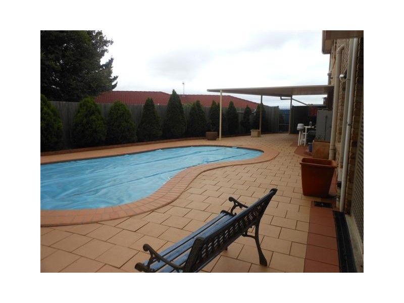 1 Lyness Court, Wilsonton Heights QLD 4350