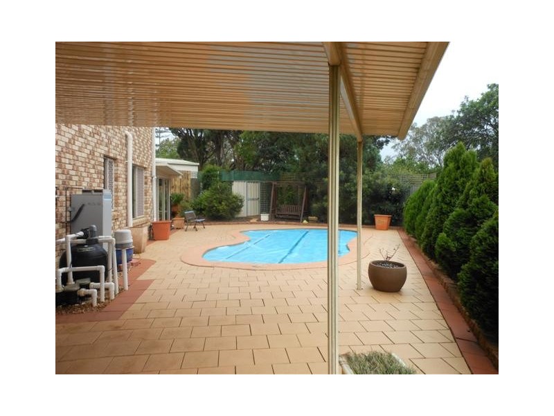 1 Lyness Court, Wilsonton Heights QLD 4350