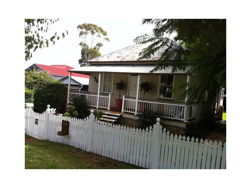 69 Cranley Street, Centenary Heights QLD 4350