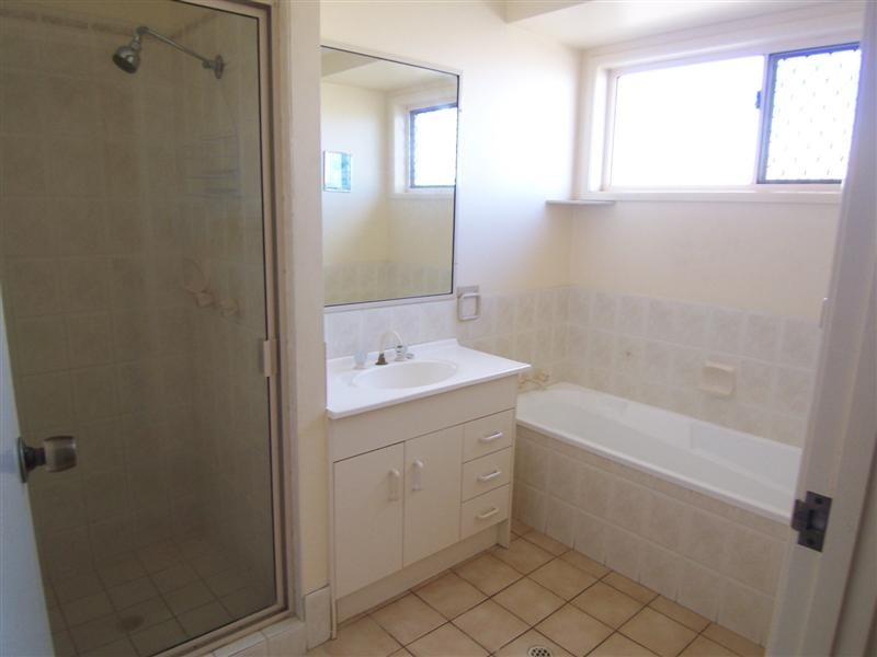 19 Nimrod Street, Wilsonton QLD 4350