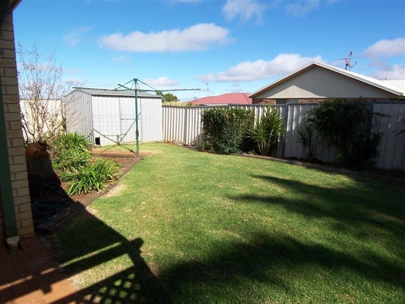 19 Nimrod Street, Wilsonton QLD 4350