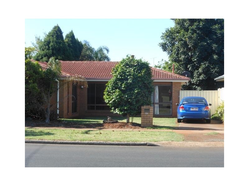 467 Stenner Street, Harristown QLD 4350