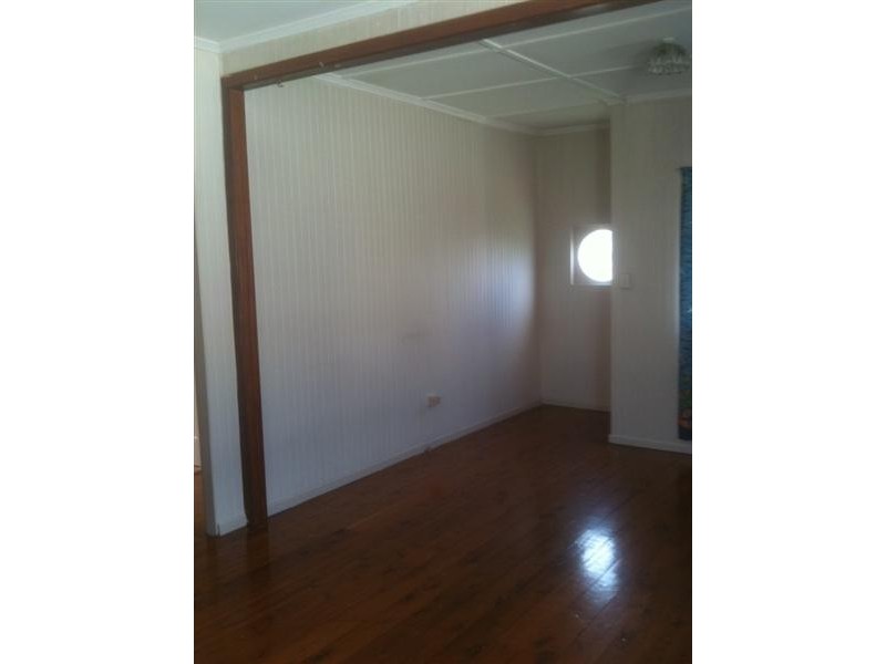 14 Park Street, Wilsonton QLD 4350