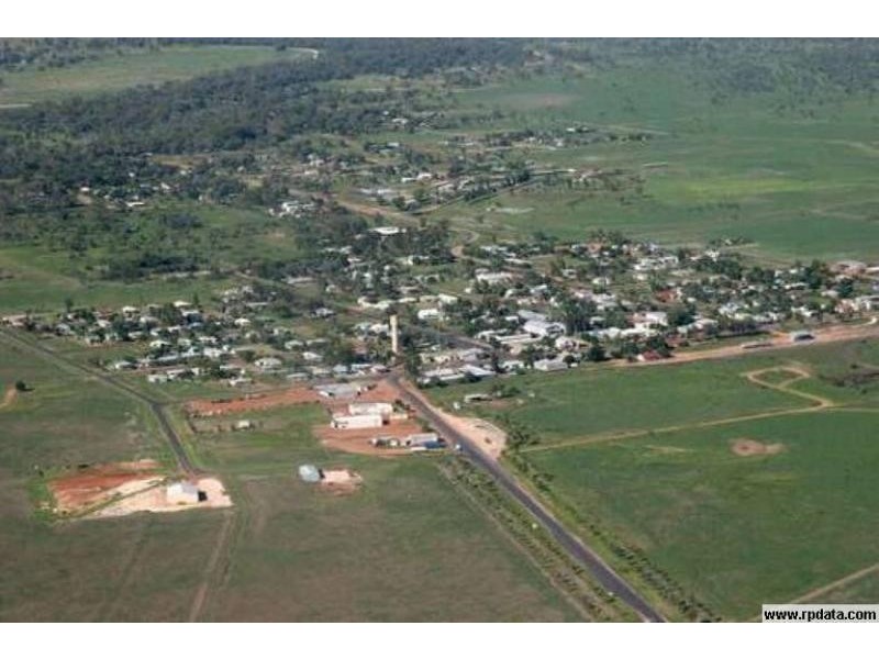 33 Richardson Street, Dirranbandi QLD 4486