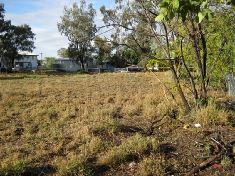 33 Richardson Street, Dirranbandi QLD 4486