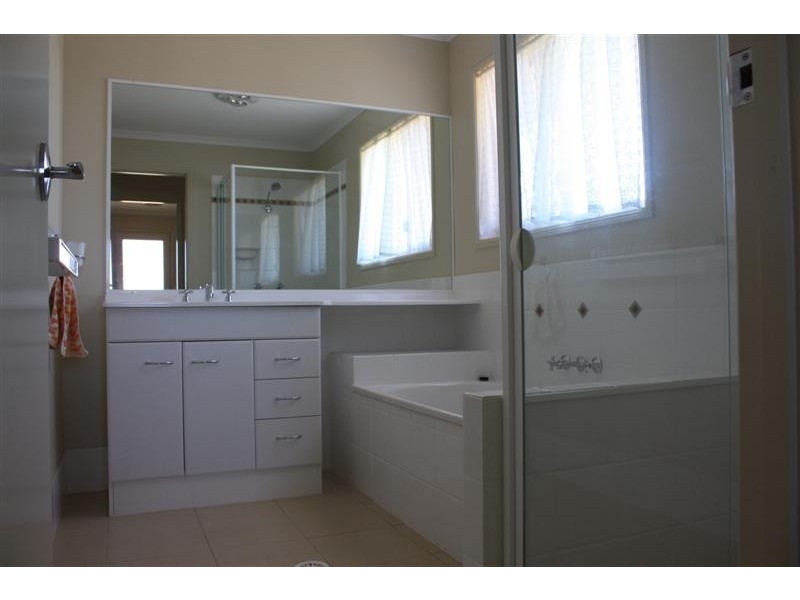 88 Peters Road, Meringandan QLD 4352