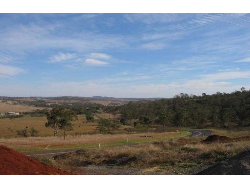 274 Goombungee Road, Toowoomba QLD 4350