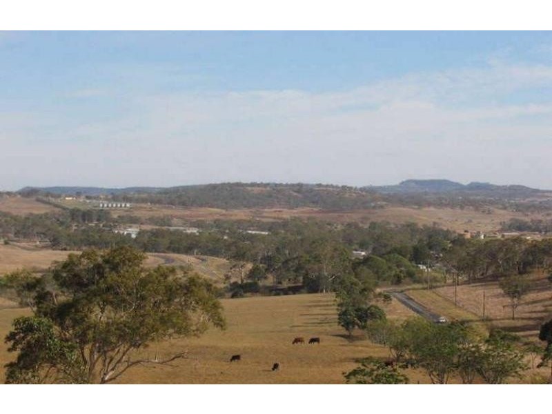 274 Goombungee Road, Toowoomba QLD 4350