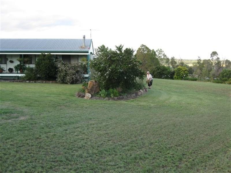 22 Rutledge Rd, Jondaryan QLD 4403