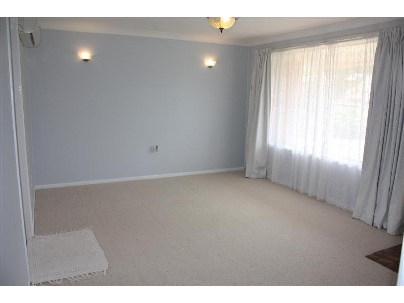 12 Sardon Street, Centenary Heights QLD 4350