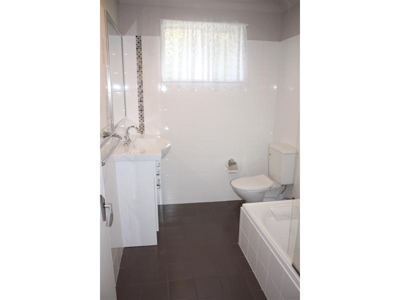 12 Sardon Street, Centenary Heights QLD 4350