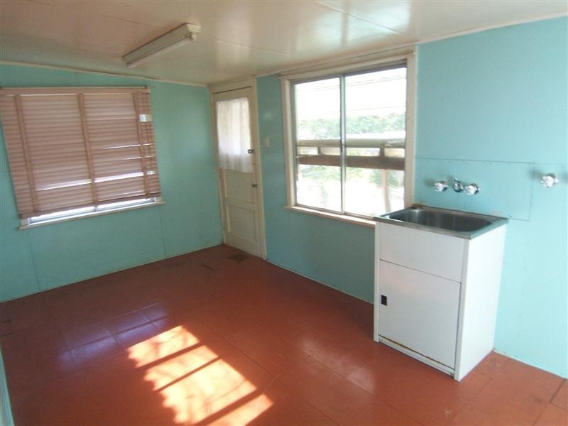 57 Llewellyn Street, Centenary Heights QLD 4350