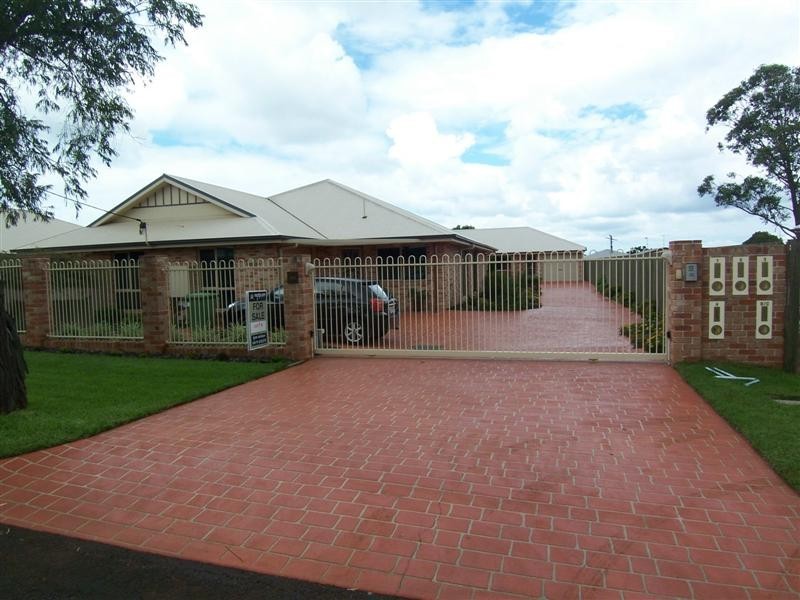 4/58 Tara, Wilsonton QLD 4350