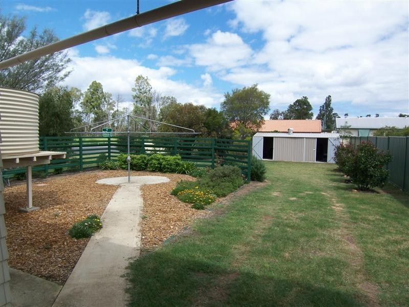 2 CHEETHAM STREET, Cecil Plains QLD 4407