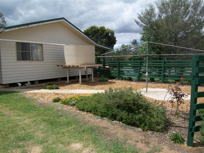 2 CHEETHAM STREET, Cecil Plains QLD 4407