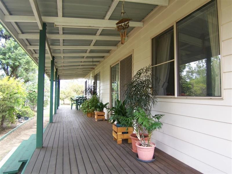 2 CHEETHAM STREET, Cecil Plains QLD 4407