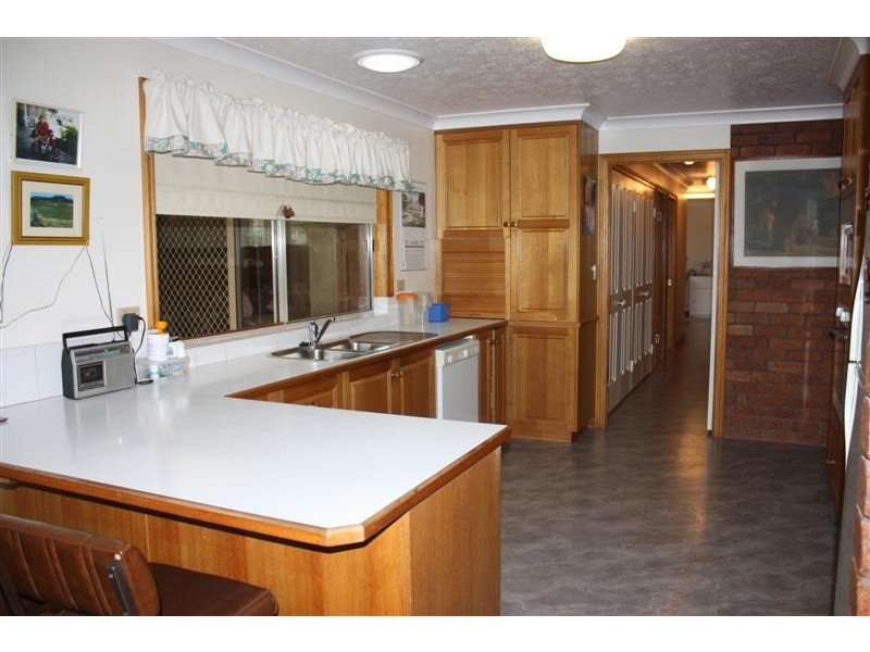 35 Moore Crescent, Wilsonton QLD 4350