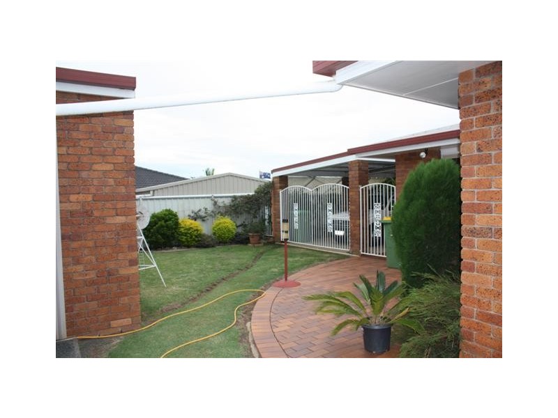 35 Moore Crescent, Wilsonton QLD 4350