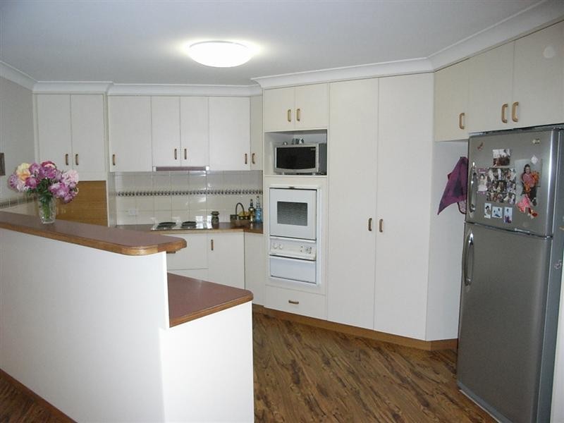 11 Stratford Drive, Wyreema QLD 4352