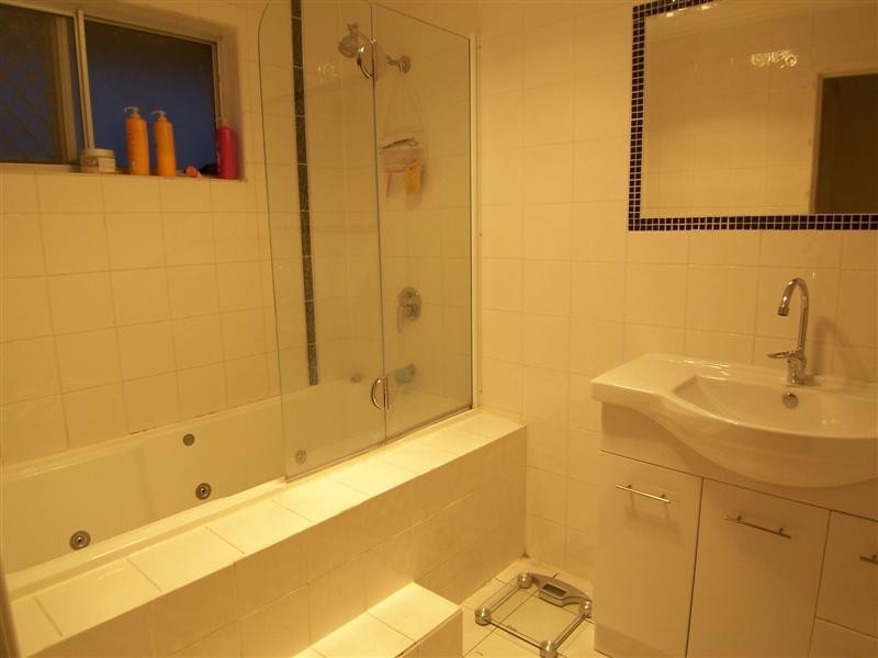 4 Brown Street, Rockville QLD 4350