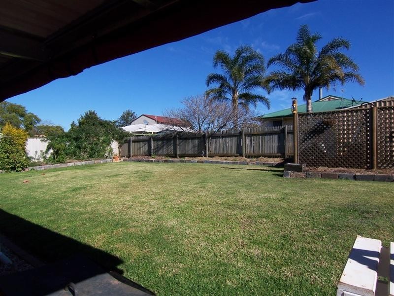 285 Greenwattle Street, Wilsonton QLD 4350