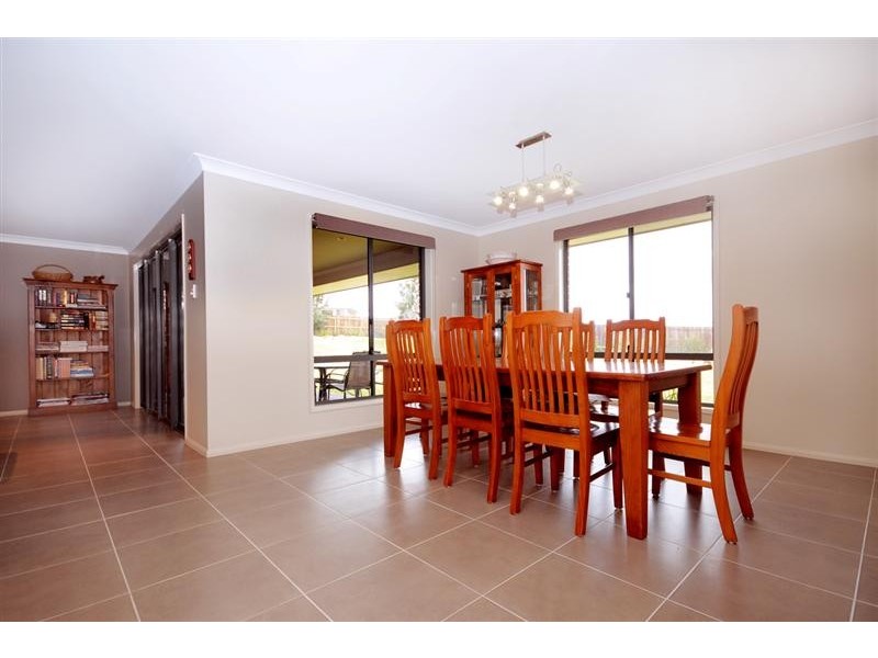 19 Mountview Court, Highfields QLD 4352