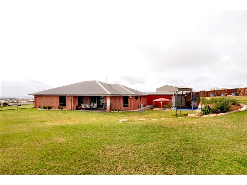 19 Mountview Court, Highfields QLD 4352