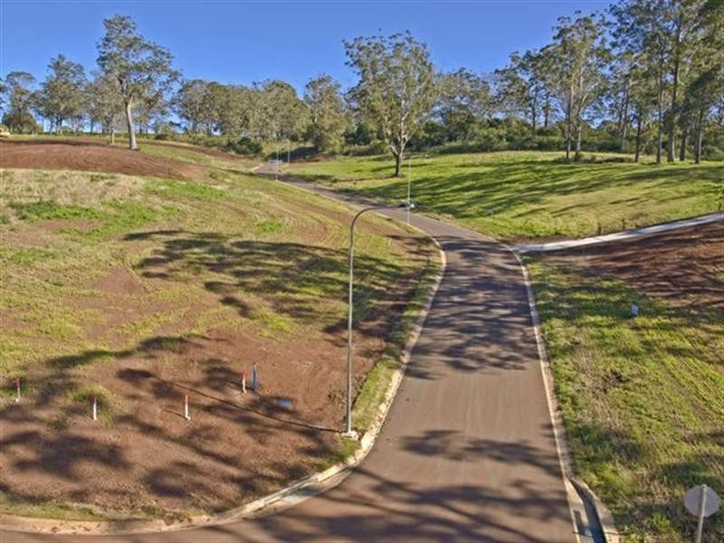 9 Guido Avenue, Blue Mountain Heights QLD 4350