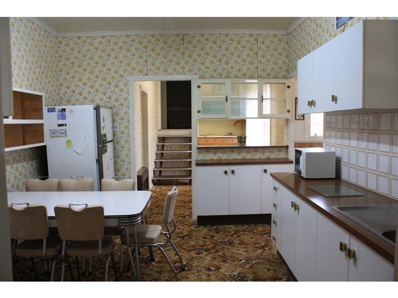 2 Macquarie Street, Centenary Heights QLD 4350