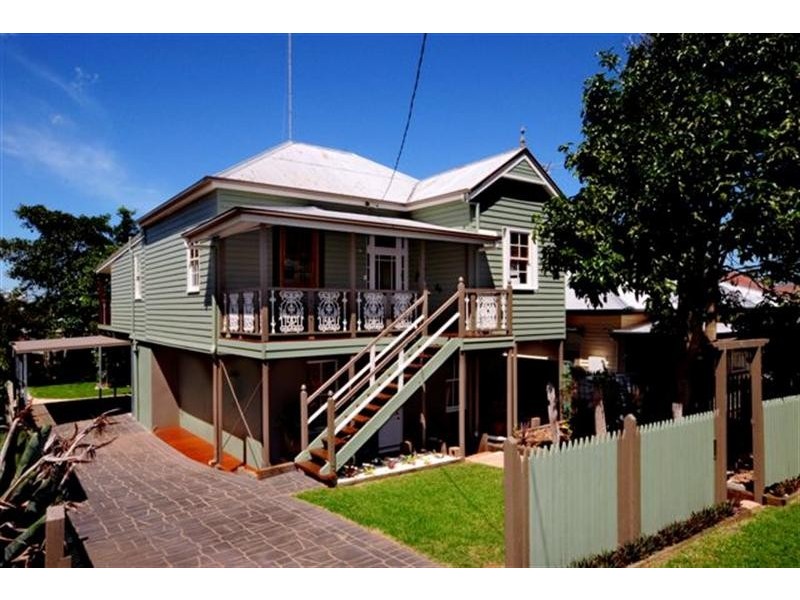 68 Geoffrey Street, Mount Lofty QLD 4350