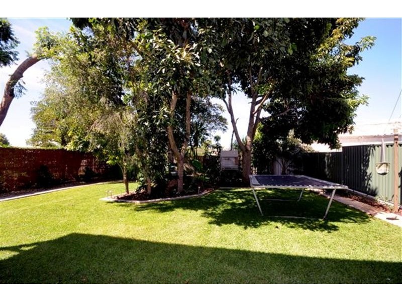 68 Geoffrey Street, Mount Lofty QLD 4350