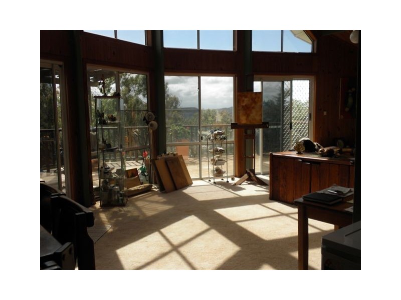 16 Linora Drive, Gowrie Mountain QLD 4350