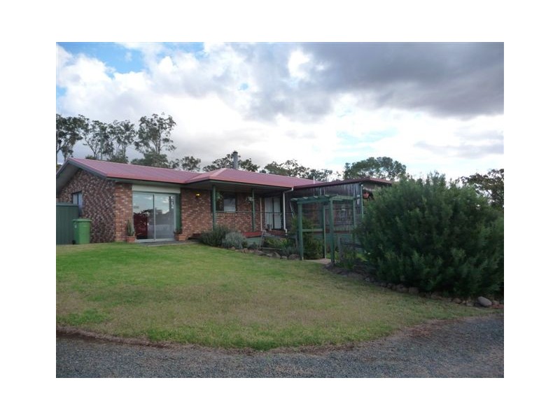 56 Main Street, Meringandan QLD 4352