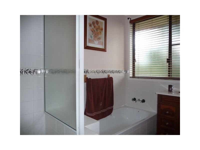 56 Main Street, Meringandan QLD 4352