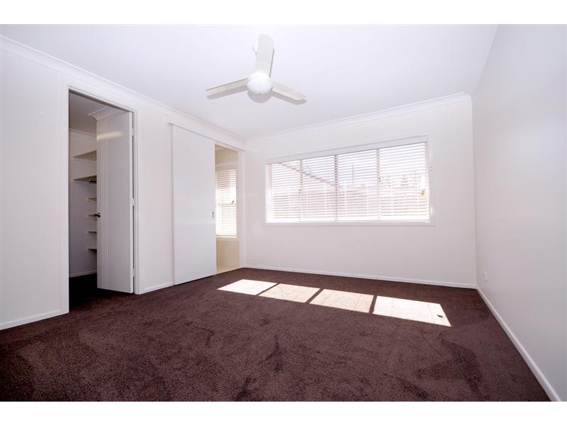 332A Hume Street, Centenary Heights QLD 4350