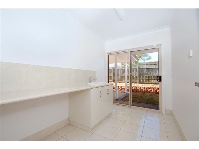 332A Hume Street, Centenary Heights QLD 4350
