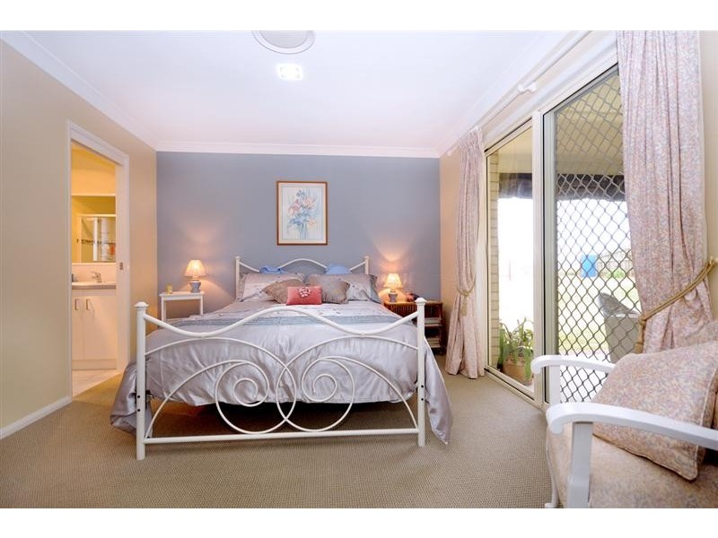 3 Pendrea Close, Highfields QLD 4352