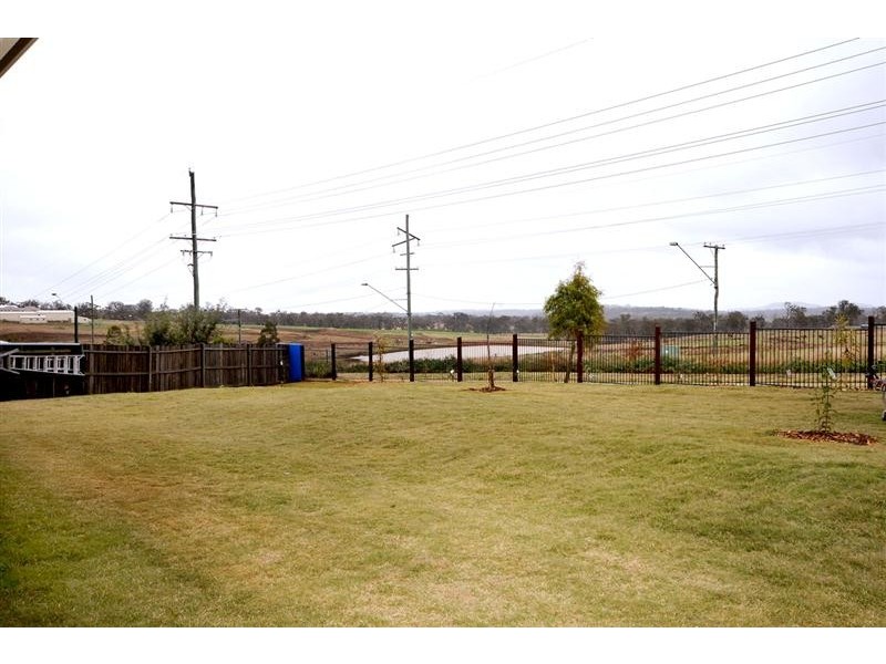 3 Pendrea Close, Highfields QLD 4352