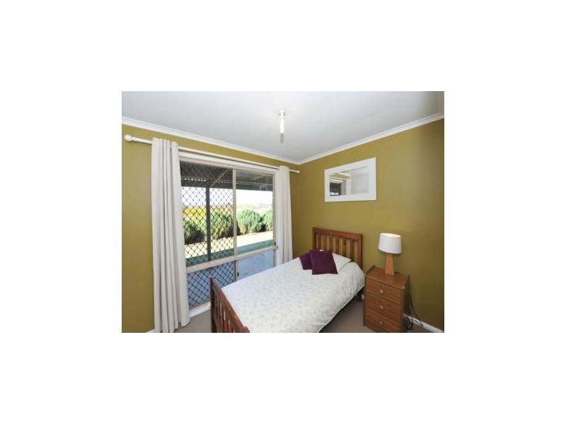 13 Kurrajong Court, Meringandan West QLD 4352