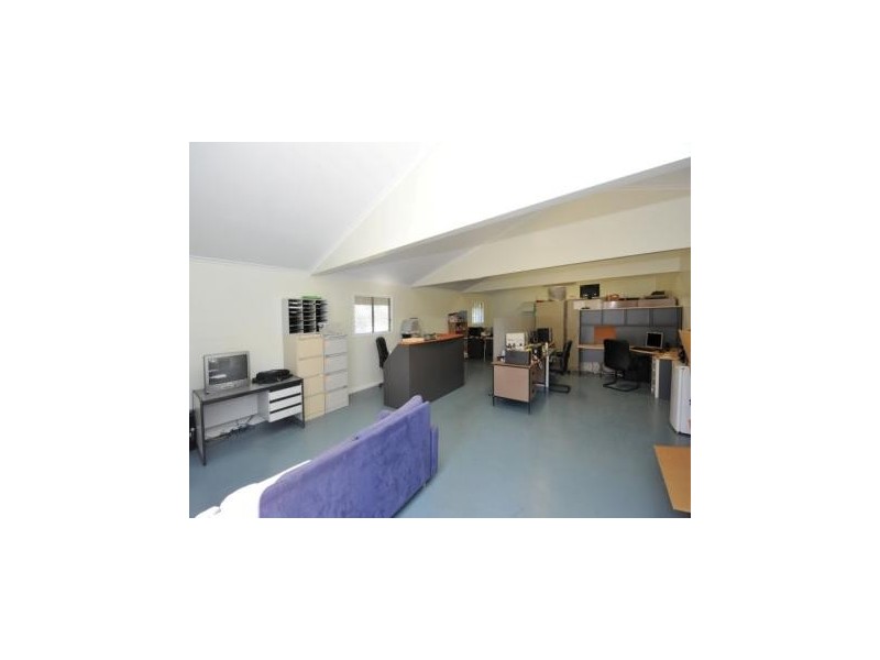 13 Kurrajong Court, Meringandan West QLD 4352