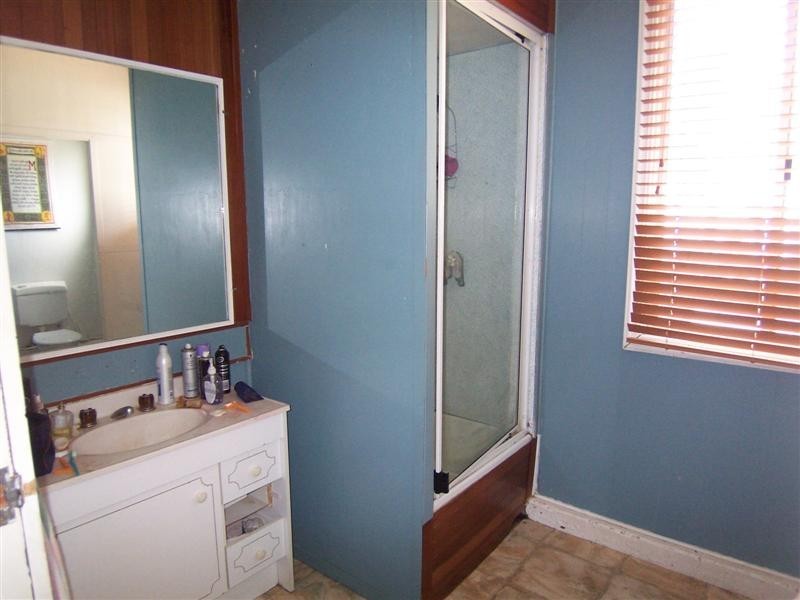 18 Carolann Street, Glenvale QLD 4350