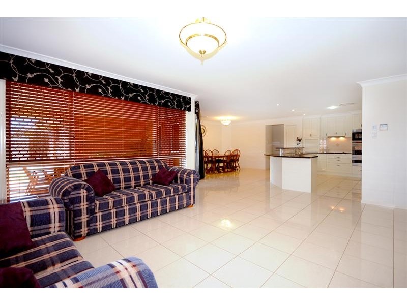 28 Trevean Drive, Highfields QLD 4352