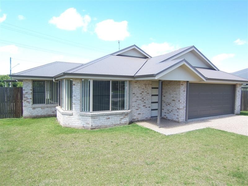 2 Bunkers Hill Road, Westbrook QLD 4350