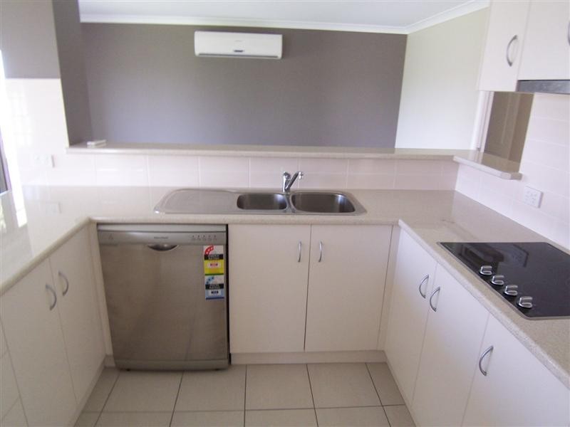 2 Bunkers Hill Road, Westbrook QLD 4350