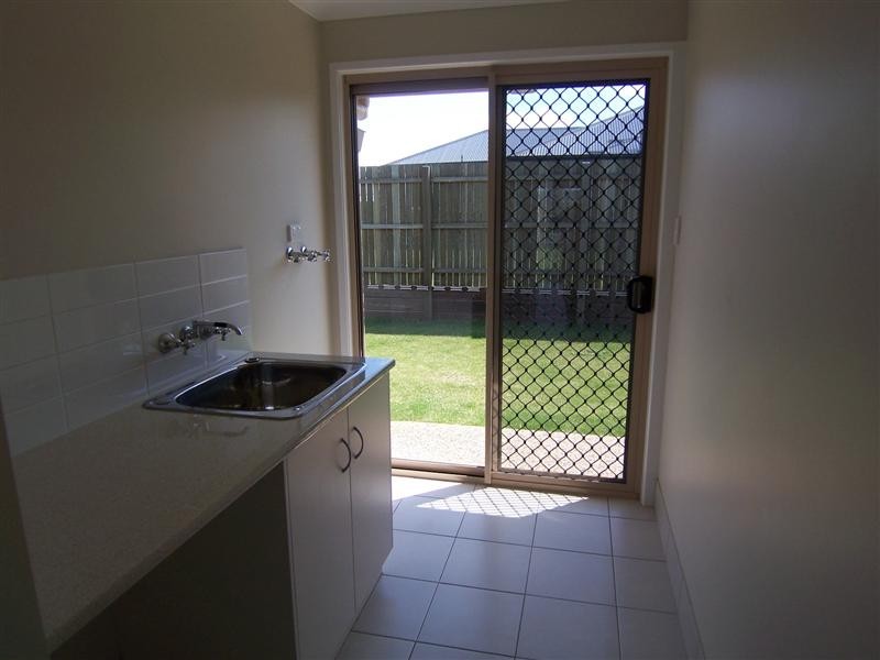 2 Bunkers Hill Road, Westbrook QLD 4350